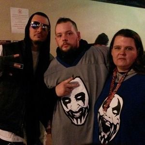 Meet your Posher, Sarah n daniel